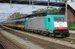 srie-28-br-186-bombardier-traxx-f140ms/570400/ic-benelux-steht-in-roosendaal-am-12 IC-Benelux steht in Roosendaal am 12 Augustus 2017 und wartet auf was kommen soll. In die Niederlände (Gleisarbeiten zwischen Roosendaal und Dordrecht) UND Belgien (eine vier Pannen starke Fehlertruppe) könnten diese Züge kaum in Einsatz kommen.