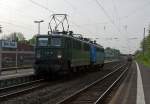 br-142-e-42-dr-242 E 42 151  (ex DR 242 151-9) der TEV (Th�ringer Eisenbahnverein e.V.) f�hrt am 11.04.2011 mit CBB 91 80 1042 520-8 (ex �BB 1042 520-8) am Haken durch den Bf Bonn-Beuel, Richtung Norden. Rechts hinten schiebt 143 943-9 dir RB 27 weiter Richtung Koblenz.