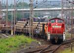 br-294-v-90 294 865-1 (V90 remotorisiert) der DB Schenker zieht am 16.08.2011 G�terwagen zum Ablaufberg in Kreuztal hinauf. 
