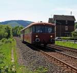 Schienenbus (VT 98) 798 818-1 (der Pfalzbahn) mit Beiwagen (VB98) ...