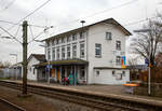 
Der Bahnhof Bad Camberg von der Gleisseite am 13.01.2018. 
Der Bahnhof Bad Camberg liegt bei km 49,3 an der Main-Lahn-Bahn (KBS 627).