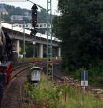 Mit der 52 8134-0 am 21.08.2011 unterwegs, hier kurz vor dem Hbf Siegen (von Betzdorf kommend).
