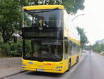 In Berlin Rudow an der Endhaltestelle steht MAN Lion's City DD der BVG der Linie 172 am 02.