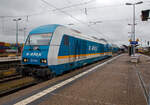 br-223-siemens-er20-herkules/831942/die-alex-223-061-3-92-80 Die alex 223 061-3 (92 80 1223 061-3 D-DLB) steht am 17 April 2023 im Hbf Hof mit einem RE nach München Hbf zur Abfahrt bereit.

Die Siemens ER 20 'Hercules' wurde 2007 von Siemens in München-Allach unter der Fabriknummer 21154 gebaut. Eigentümer der Lok ist die Alpha Trains Belgium und die DBL - Die Länderbahn GmbH der Mieter. Sie hat die Zulassung für Deutschland, Österreich und Tschechien (die Höchstgeschwindigkeit für CZ beträgt jedoch nur 100km/h). 