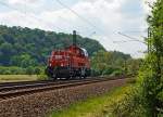   Die 261 051-7 der DB Schenker Rail kommt am 02.06.2014 als Lz (solo) aus Wetzlar rauscht in Richtung Dillenburg, hier kurz vor Dillenburg beim Bü km 127,660.