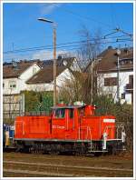 Am 30.12.2013 waren wir nochmals in Kreuztal, und sie standen immer noch da und im besten Licht, darum will ich sie nochmal zeigen:   Die ESG 10 (365 208-8) der ESG Eisenbahn Service Gesellschaft mbH