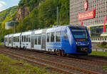 Der zweiteilige Dieseltriebzug 622 919 / 622 419 (95 80 0622 419-9 D-LBVX/ 95 80 0622 919-8 D-LBVX), ein ALSTOM Coradia LINT 54, der vlexx (Vier-Lnder-Express, ein Unternehmen der NETINERA Deutschland GmbH), fhrt am 28.04.2018, als RE 17 (Kaiserslautern - Bad Kreuznach - Bingen – Koblenz), auf der Linken Rheinstrecke (KBS 471) durch Koblenz-Oberwerth, in Richtung Koblenz Hauptbahnhof. Die vlexx GmbH betreibt das Dieselnetz Sdwest (Los 2).

Der LINT 54 wurde 2014 von ALSTOM Transport Deutschland GmbH (vormals LHB) in Salzgitter-Watenstedt unter der Fabriknummer 0001006054 019 gebaut.

Ein Triebwagen besteht aus bestehen aus zwei Wagenteilen, die jeweils auf zwei Enddrehgestellen ruhen. Motorisiert ist der Triebzug durch drei Dieselmotoren mit einer Leistung von je 390 kW.

TECHNISCHE DATEN:
Spurweite: 1.435 mm
Achsfolge: B’2’+B’B’
Fahrzeuglnge ber Kupplung:  54.270 mm
Fahrzeugbreite: 2.750 mm
Maximale Fahrzeughhe (ber SO):  4.310 mm
Einstieghhe (ber SO): ca. 800 mm 
Minimaler befahrbarer Radius Werkstatt/Betrieb: 100/125 m
Installierte Motorleistung: 3x390 kW
Leistungsbertragung: mechanisch
Hchstgeschwindigkeit: 140 km/h 
Eigengewicht: ca. 98 t
Maximale Radsatzlast bei Fahrzeughchstgewicht: ca. 18 t
Sitzpltze: 180
Stehpltze ca. : 170