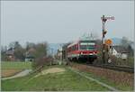 br-628-928-4/766065/der-628-928-207-ist-bei Der 628 /928 207 ist bei Neunkirch auf der Fahrt in Richtung Schaffhausen. 

8. April 2010