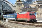 BR 101/608711/eurocity-nach-praha-mit-101-096 EuroCity nach Praha mit 101 096 steht am 8 April 2018 in Dresden Hbf. 