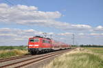BR 111/721408/111-096-war-am-21-juli 111 096 war am 21. Juli 2020 als RE4-Verstärkerzug (10450) von Düsseldorf Hbf nach Aachen Hbf unterwegs und wurde dabei in den Feldern bei Kleinenbroich fotografiert. 