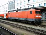 BR 112.1/791765/112-174-8-mit-nahverkehrs-doppelstockzug-in-ulm 112 174-8 mit Nahverkehrs-Doppelstockzug in Ulm am 17.09.2005.