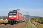 br-1460-traxx-p160-ac1/626072/am-28102017-schob-146-005-den Am 28.10.2017 schob 146 005 den RE60 (4656) nach Frankfurt (Main) Hbf und durchfährt in Kürze den Haltepunkt Weinheim-Lützelsachsen.
Mittlerweile ist der RE60 komplett auf Triebzüge der Baureihe 446 umgestellt.