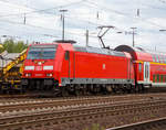 
Die 146 264-7 (91 80 6146 264-7 D-DB) der DB Regio fährt am 18.06.2017, mit dem RE 5  Rhein - Express  Koblenz - Köln - Wesel, durch Koblenz-Lützel in Richtung Köln. 

Die Lok wurde 2015 von Bombardier in Kassel unter der Fabriknummer 35074 gebaut.