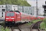 br-1462-traxx-p160-ac2/583027/db-regio-146-279-treft-am DB Regio 146 279 treft am 4 Oktober 2017 in Köln Hbf ein.