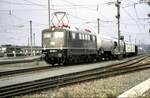br-150-e-50/813635/150-089-1-mit-gemischtem-gueterzug-bei 150 089-1 mit gemischtem Güterzug bei der Parade zum Jubiläum 150 Jahre Deutsche Eisenbahn in Nürnberg am 14.09.1985.