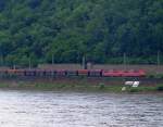 Zwei 151er (nur die erste aufgebgelt) mit einem Kohlezug fahren auf der rechten Rheinstecke am 17.05.2007 bei Koblenz-Ehrenbreitstein, Rheinaufwrts (Sden).