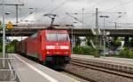 . Erwischt - Ein Güterzug, gezogen von der 152 059-2, durchfährt den Bahnhof von Wetzlar am 27.05.2014. (Jeanny)