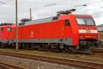 br-152-siemens-es64f/472949/die-152-152-5-91-80-6152 
Die 152 152-5 (91 80 6152 152-5 D-DB) der DB Schenker Rail Deutschland AG, ist am 24.12.2015 in Kreuztal abgestellt. 

Die  Siemens ES 64 F  wurde 2000 von Krauss-Maffei/Siemens unter der Fabriknummer 20279 gebaut.