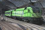 br-182-siemens-es-64-u2/793717/flixtrain-u2-007-ist-am-22-mai FlixTrain U2-007 ist am 22 Mai 2022 in Köln Hbf bereitgestellt für der Schnellzug nach hamburg.