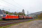 br-185-traxx-f140-ac1/653306/die-185-174-0-91-80-6185 
Die 185 174-0 (91 80 6185 174-0 D-DB) der DB Cargo AG fährt am 13.04.2019 mit einem Coil-Güterzug durch Mudersbach/Sieg in Richtung Köln.