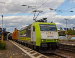 br-185-traxx-f140-ac1/717666/die-an-die-itl-vermietete-captrain 
Die an die ITL vermietete CAPTRAIN 185 532-9 (91 80 6185 532-9 D-ITL) fährt am 15.09.2018 mit einem KLV-ZUG) durch den Bahnhof Bonn-Beuel in Richtung Süden. 