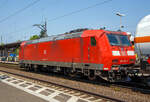 Die 185 156-7 (91 80 6185 156-7 D-DB) der DB Cargo AG fährt am 20.04.2018 mit einem gemischten Güterzug durch den Bahnhof Bonn-Beuel in Richtung Köln.

Die TRAXX F140 AC1 wurde 2003 von der Bombardier in Kassel unter der Fabriknummer 33626 gebaut.
