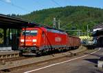 185 201-1 der DB Schenker Rail fhrt am 10.08.2012 mit einem gem.