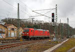 br-1852-traxx-f140-ac2/766909/die-185-270-6-91-80-6185 Die 185 270-6 (91 80 6185 270-6 D-DB) der DB Cargo AG fährt am 15.02.2022 solo als Lz (Lokzug) bzw. Tfzf (Triebfahrzeugfahrt) durch Betzdorf/Sieg in Richtung Siegen.

Die 185.2 (TRAXX F140 AC2) wurde 2009 bei Bombardier in Kassel unter der Fabriknummer 34690 gebaut.
