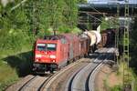 185 263-1 Railion mit gemischtem Güterzug auf der Geislinger Steige am 26.06.2012.