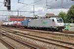 br-186-traxx-f140-ms/593337/am-28-juni-2016-durchfahrt-akiemfret Am 28 Juni 2016 durchfahrt Akiem/FRET SNCF 186 184 Antwerpen-Berchem. 