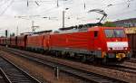Der lange Erzzug (mit Falrrs 153 Wagen), gezogen von 189 040-9 und 189 034-2 der DB Schenker Rail, hatte am 05.10.2013 im Hbf Trier Hp 0.