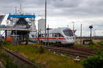 ice-td-br-605/910431/der-ice-td-bzw-vt-605 Der ICE TD bzw. VT 605, Tz 5503 hat am 15 Juni 2015, als ICE 33 (Hamburg Hbf - Koebenhavn H), den Fährbahnhof Puttgarten erreicht. Nun wird trajektiert, der ICE Dieseltriebzug fährt in die Scandlines Fähre 'Prins Richard'.  