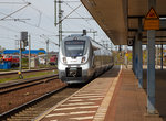   Ein fünfteiliger Bombardier Talent 2 der Abellio Rail Mitteldeutschland GmbH, der 9442 305 (94 80 9442 305-0), erreicht, als RB 20 nach Halle (Saale) Hbf, am 30.04.2016 den Bahnhof Gotha.