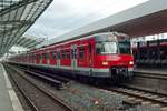 br-420-421/663403/s-bahn-420-486-treft-am-8 S-Bahn 420 486 treft am 8 Juni 2019 in Köln Hbf ein. 