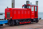 Die schmalspurige Diesellok 399 106-4 (98 80 3399 106-4 D-DB), eine der DB Fernverkehr AG bzw.
