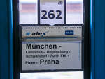 re25-alx-muenchen-schwandorf-furth-iw-praha/795251/zuglaufschild-von-unserem-alex-re-25 Zuglaufschild von unserem  alex RE 25 (München – Landshut – Regenburg – Schwandorf – Furth i.W. – Plzeň – Praha), am 22.11.2022 (bei Cham /Oberpfalz).