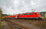 re-9-rhein-sieg-express/525043/die-111-158-2-91-80-6111 
Die 111 158-2 (91 80 6111 158-2 D-DB) der DB Regio NRW mit dem RE 9  - Rhein-Sieg-Express (Aachen – Köln - Siegen) erreicht nun bald (am 22.10.2016) den Bahnhof Betzdorf/Sieg. 

Die Lok wurde 1980 von Krupp unter der Fabriknummer 5465 gebaut, der elektrische Teil wurde von AEG unter der Fabriknummer 8991 geliefert.