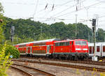 
Die 111 011-3 (91 80 6111 011-3 D-DB)  der DB Regio schiebt am 16.07.2016 den RE 9 (rsx - Rhein-Sieg-Express) Siegen - Köln - Aachen von Betzdorf/Sieg weiter in Richtung Köln.

Die 111er wurde 1975 von Krauss-Maffei AG in München unter der Fabriknummer 19748 gebaut, der elektrische Teil ist von Siemens. 