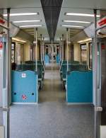 s-bahn-berlin/376788/innenraum-von-einem-elektrischer-s-bahn-triebzug 
Innenraum von einem elektrischer S-Bahn Triebzug der Baureihe 481/482 der S-Bahn Berlin in Berlin am 26.09.2014.