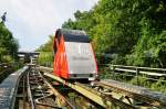 . Unterwegs mit der Kurwaldbahn in Bad Ems - Zwei Wagen begegnen sich an der abtschen Ausweiche. 25.50.2014. (Hans)