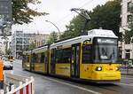 berlin-bvg/805319/strassenbahn--stadtverkehr-berlin-gt Straenbahn / Stadtverkehr; Berlin;   GT 6 N-U der BVG Nr.1580 von Adtranz Baujahr 1997 in Berlin am 11.10.2016.