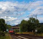 442 263 und 442 257 zwei gekuppelte Talent 2  als RE 9 (rsx - Rhein-Sieg-Express) Siegen - Kln - Aachen fahren hier am 08.07.2012 bei Siegen-Eiserfeld in Richtung Kln.