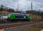 Die 218 461-2 (92 80 1218 461-2 D-AIX) der der AIXrail GmbH (Aachen) fährt am 03.12.2021, als Lz (Lokzug) bzw.
