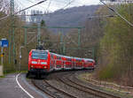 kbs-460-siegstrecke/770740/die-146-005-4-91-80-6146 Die 146 005-4 (91 80 6146 005-4 D-DB) der DB Regio NRW rauscht am 01.04.2022, mit dem RE 9 (rsx - Rhein-Sieg-Express) Aachen - Köln - Siegen, durch den Bahnhof Scheuerfeld (Sieg), nächster Halt ist bald Betzdorf (Sieg).

Die TRAXX P160 AC1 wurde 2001 von ABB Daimler-Benz Transportation GmbH in Kassel unter der Fabriknummer 33812 gebaut.
