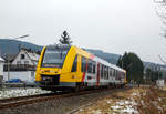  Der VT 507 (95 80 1648 107-8 D-HEB / 95 80 1648 607-7 D-HEB) der HLB (Hessische Landesbahn GmbH), ein Alstom Coradia LINT 41 der neuen Generation, hat am 10.02.2018 den Bahnhof Burbach (Siegerland)