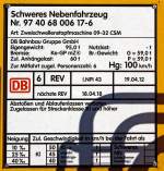 Anschiftentafel der Plasser und Theurer Zweischwellenstopfmaschine 09-32 CSM (Schweres Nebenfahrzeug Nr. 97 40 68 006 17-6) der DB Bahnbau Gruppe, abgestell am 28.10.2012 in Siegen-Weidenau. 