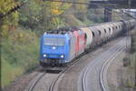 HGK 185 521-2 und 185 582-4 mit Zementzug auf der Geislinger Steige am 06.10.2010.