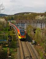 Der 5-teilige Flirt 429 044 / 544 der HLB (Hessischen Landesbahn) hat kurz zuvor (06.04.2014) den Hbf Siegen als RE99 / RE 40   Main-Sieg-Express   Siegen - Gießen (Umlauf HLB24965) verlassen und