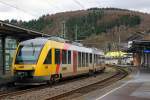   Der VT 267 ( 95 80 0648 167-4 D-HEB / 95 80 0648 667-3 D-HEB) ein Alstom Coradia LINT 41 der HLB Hessenbahn GmbH fährt am 10.01.2015 als RB 95  Sieg-Dill-Bahn   Dillenburg - Siegen - Au/Sieg in