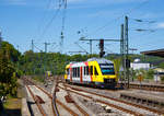 hlb-hessische-landesbahn-2/609684/der-vt-202-95-80-0640 
Der VT 202 (95 80 0640 102-9 D-HEB) ein Alstom Coradia LINT 27 der (Hessische Landesbahn), als RB 90 'Westerwald-Sieg-Bahn' (Westerburg - Altenkirchen - Au/Sieg - Betzdorf - Siegen), fährt am 05.05.2018 in den Bahnhof Betzdorf(Sieg) ein.